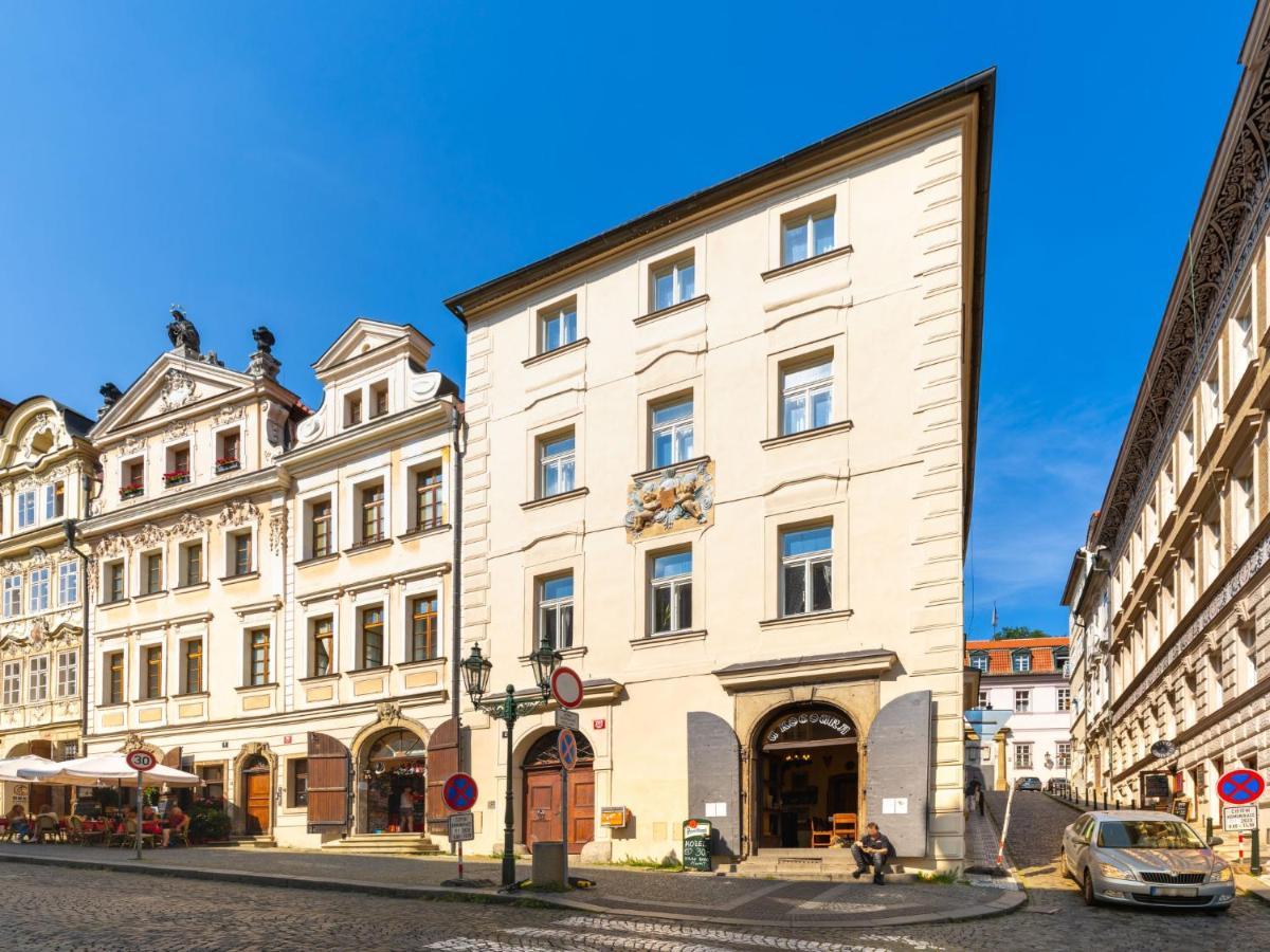 Apartment Nerudova By Interhome Prag Exteriör bild