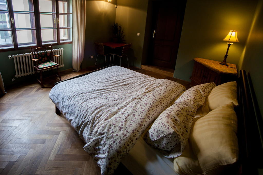 Apartment Nerudova By Interhome Prag Rum bild